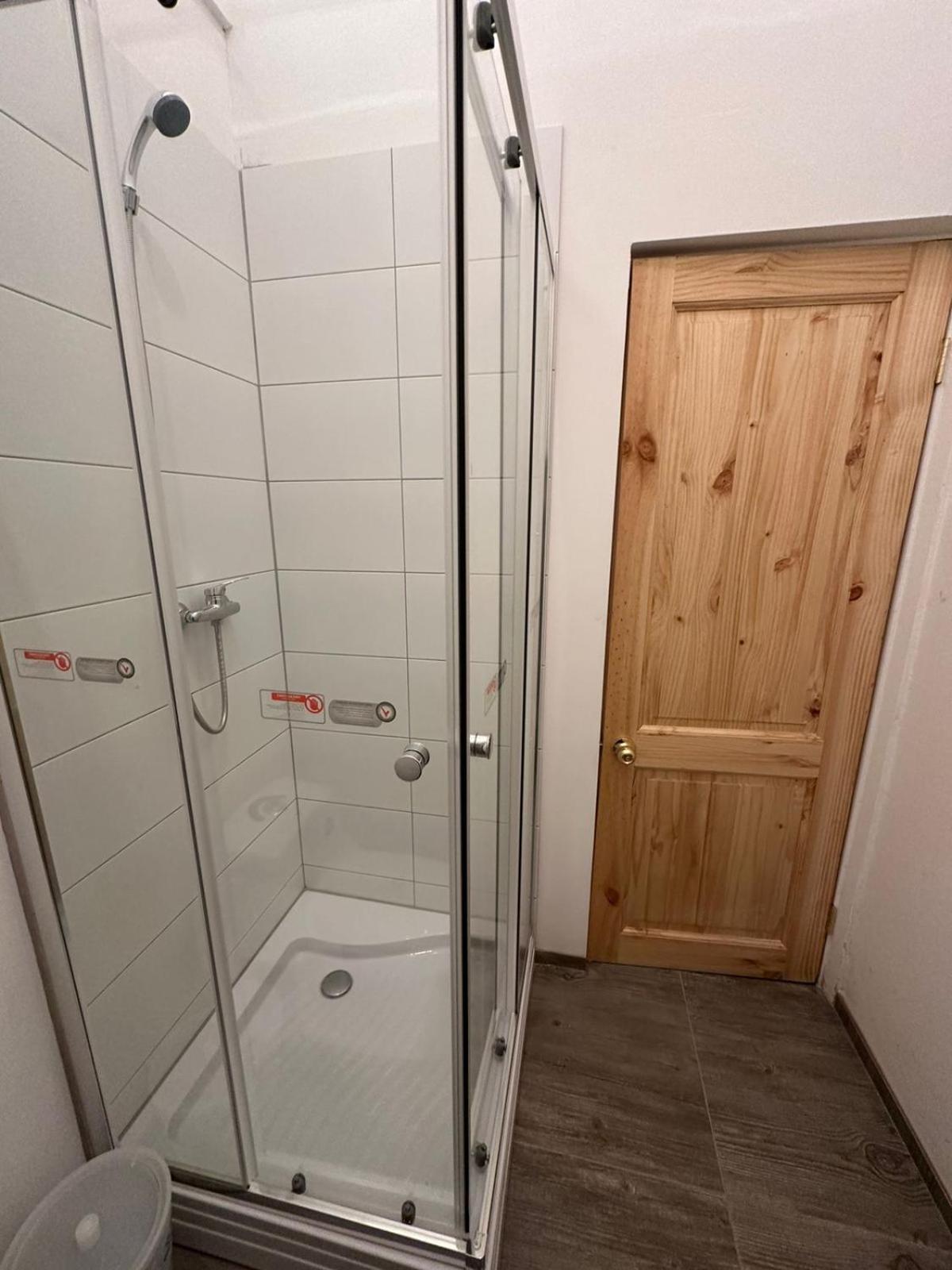 ホテル Das Gelbe Haus ヴァルパライソ エクステリア 写真
